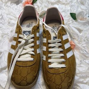 Adidas Gucci gazelle Tan and White Monogram Sneaker size 11.5 men